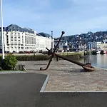 Renove Au Calme Avec Terrasse 아파트